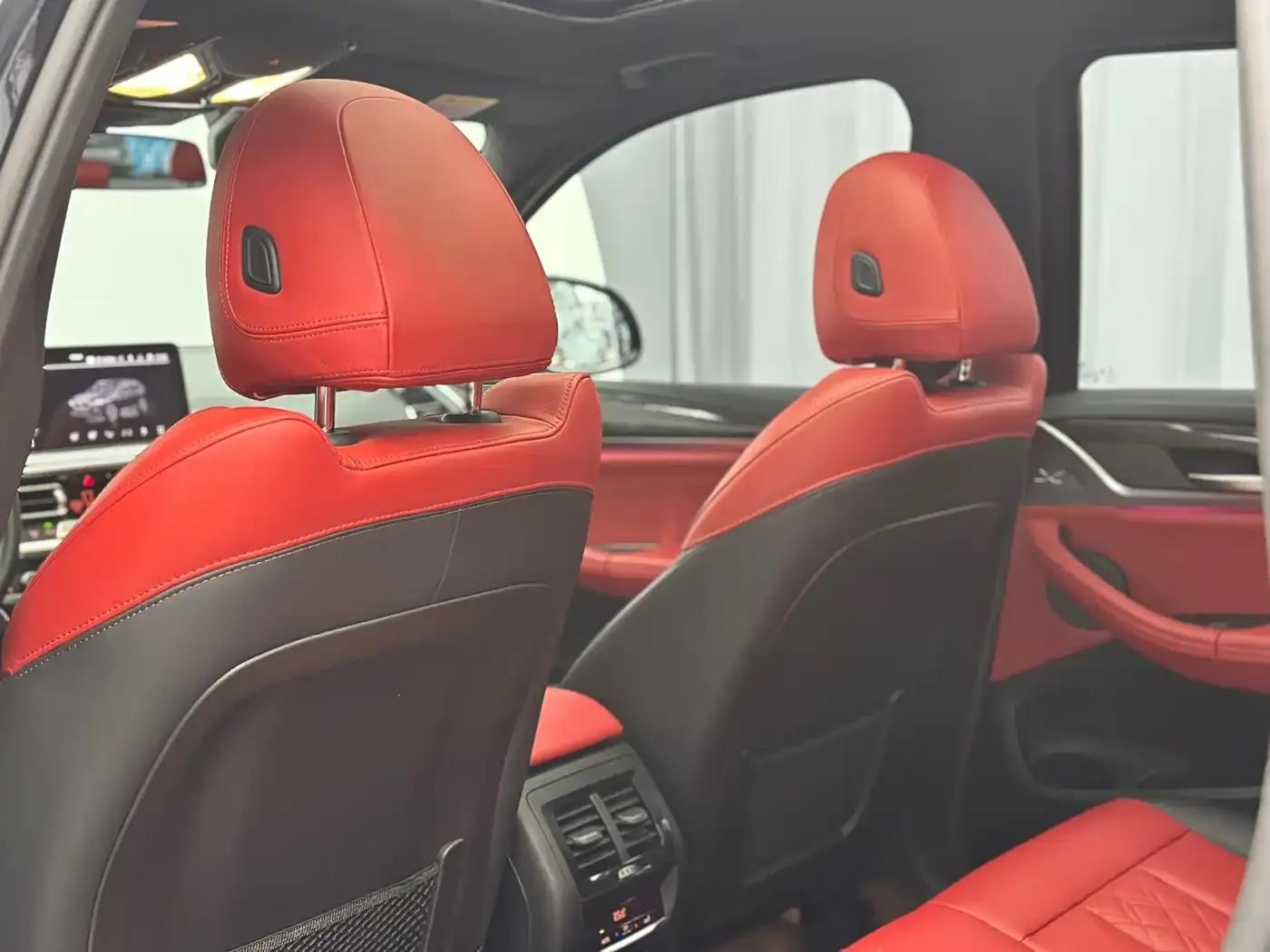 2022 BMW X3 M40i — миниатюра 32