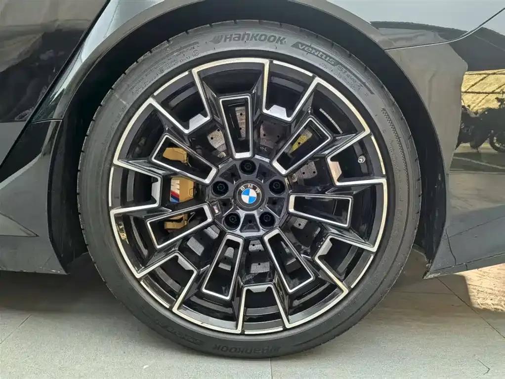 BMW M5 PHEV 2025 M5 — миниатюра 18