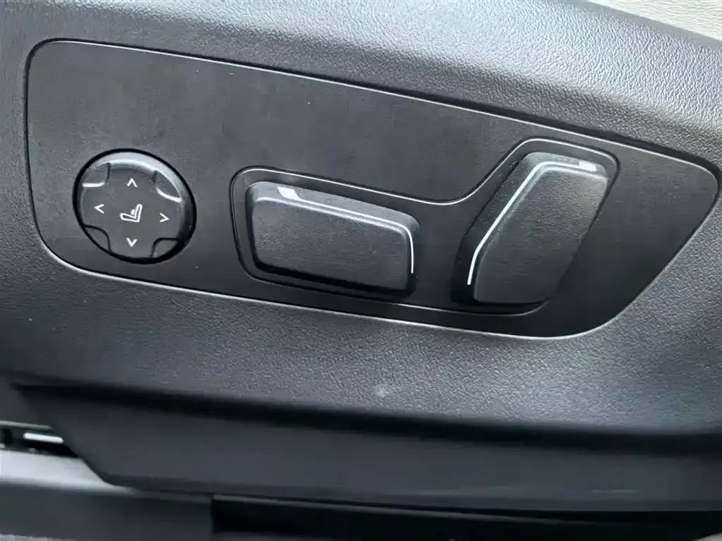 BMW M5 PHEV 2025 M5 — миниатюра 10