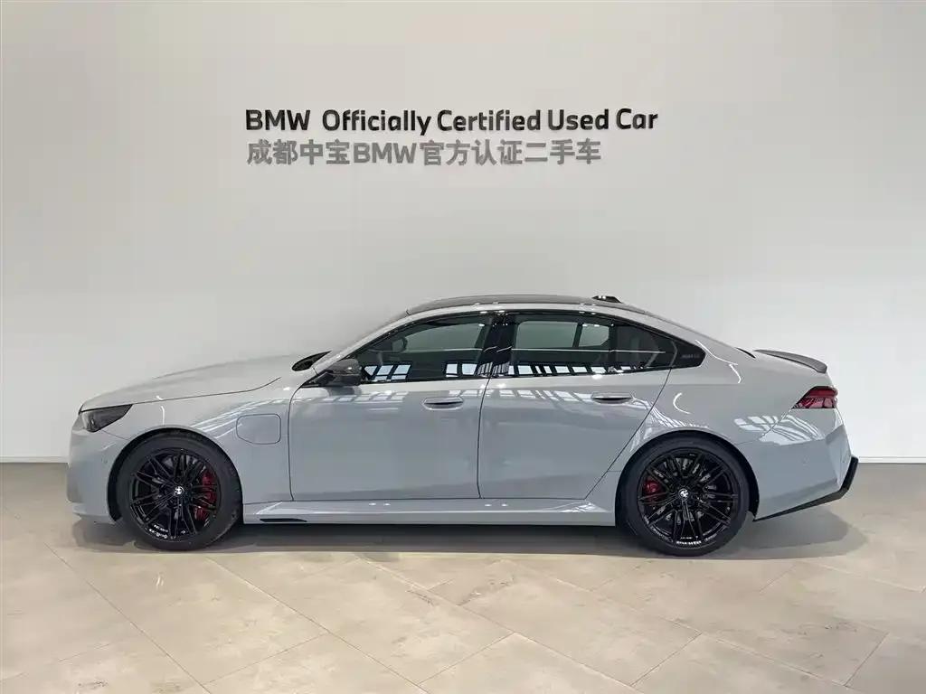 BMW M5 PHEV 2025 M5 — миниатюра 2