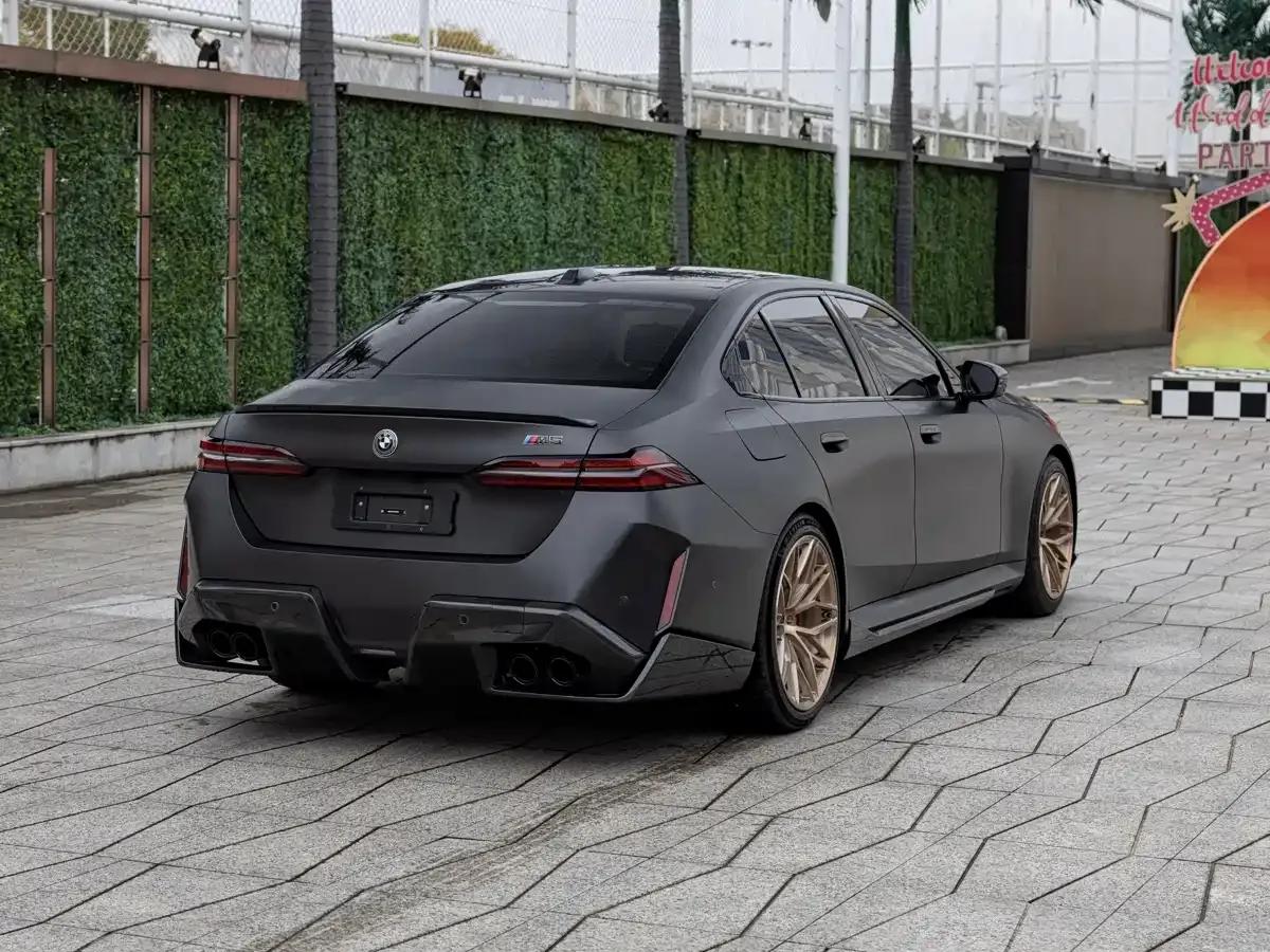 BMW M5 PHEV 2025 M5 — миниатюра 2