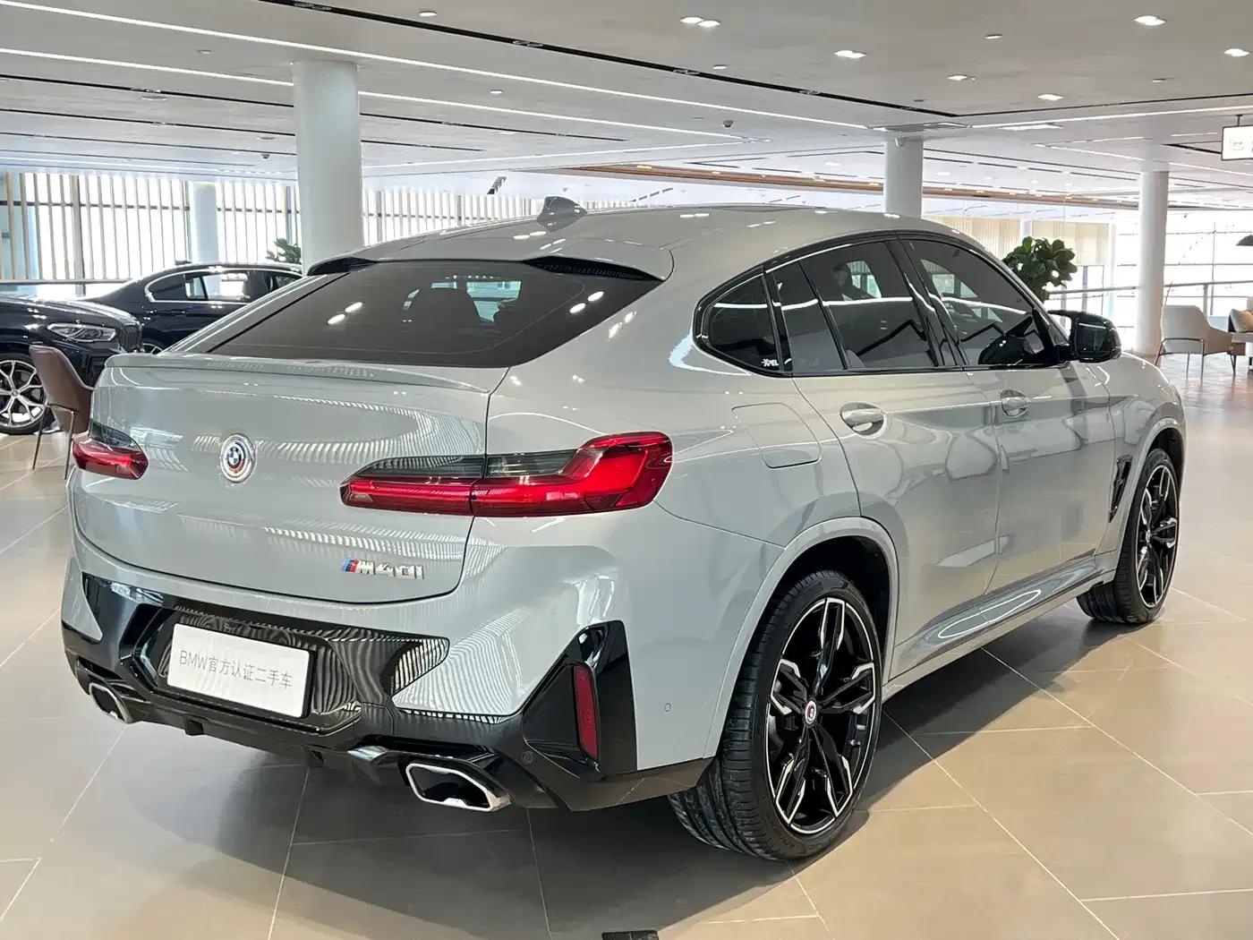 2022 BMW X4 M40i — миниатюра 23