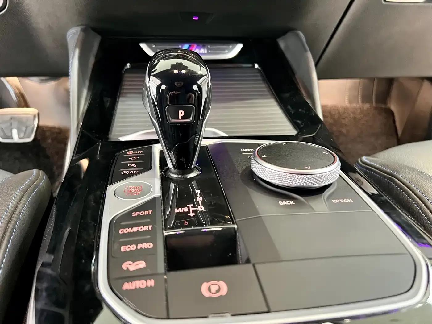 2022 BMW X4 M40i — миниатюра 8
