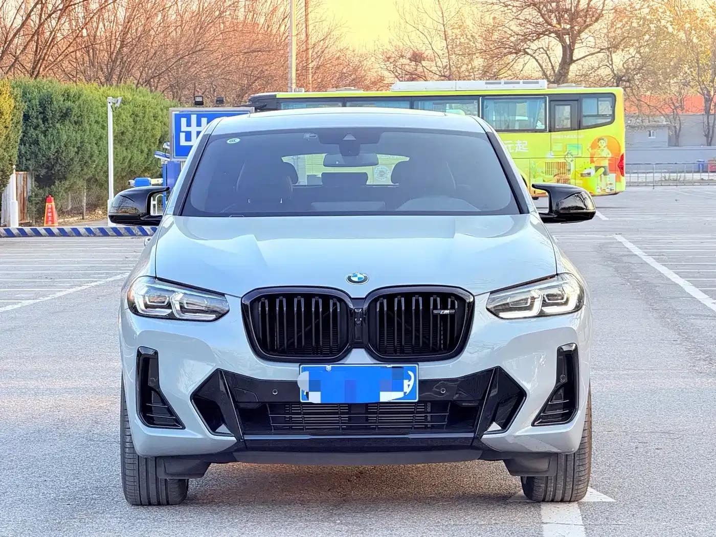 2022 BMW X4 M40i — миниатюра 2