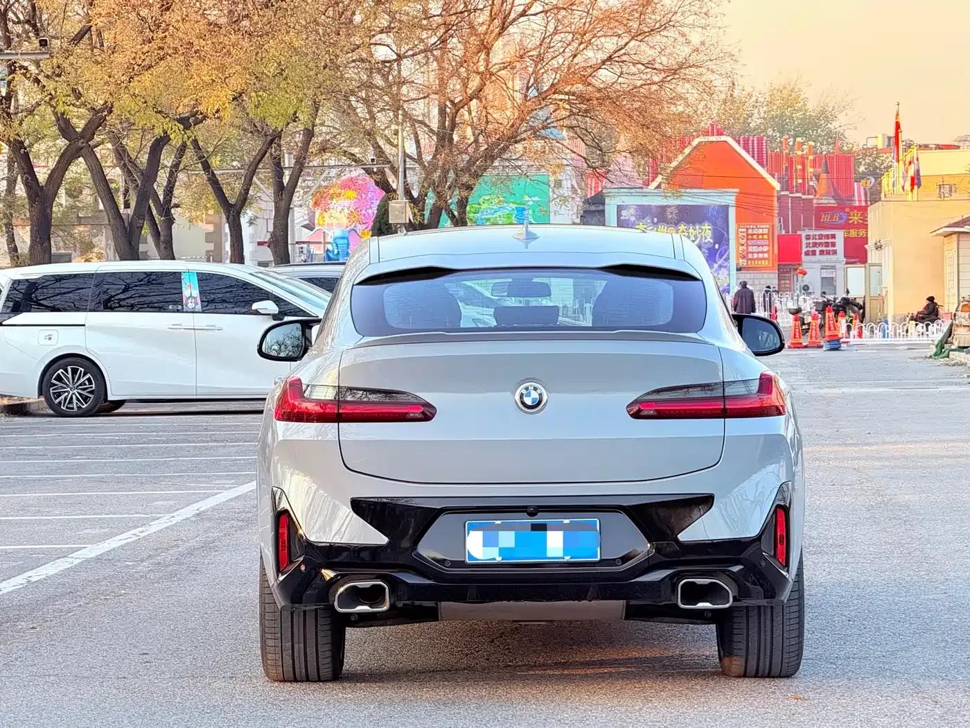 2022 BMW X4 M40i — миниатюра 22