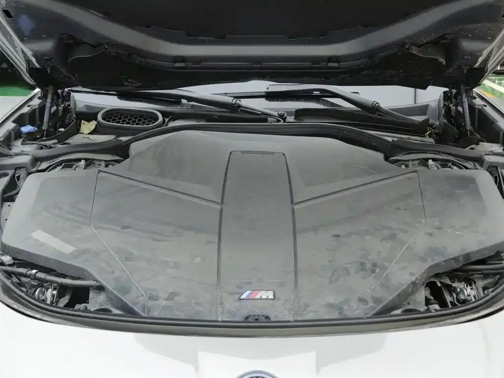 BMW i7 M70L 2023 Model — миниатюра 17