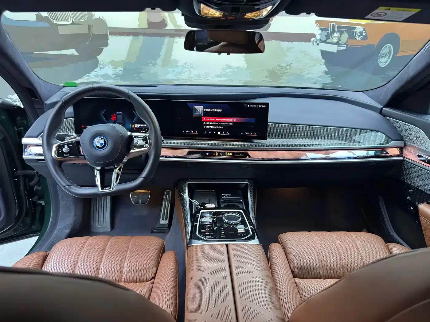 BMW i7 M70L 2023 Model — миниатюра 17