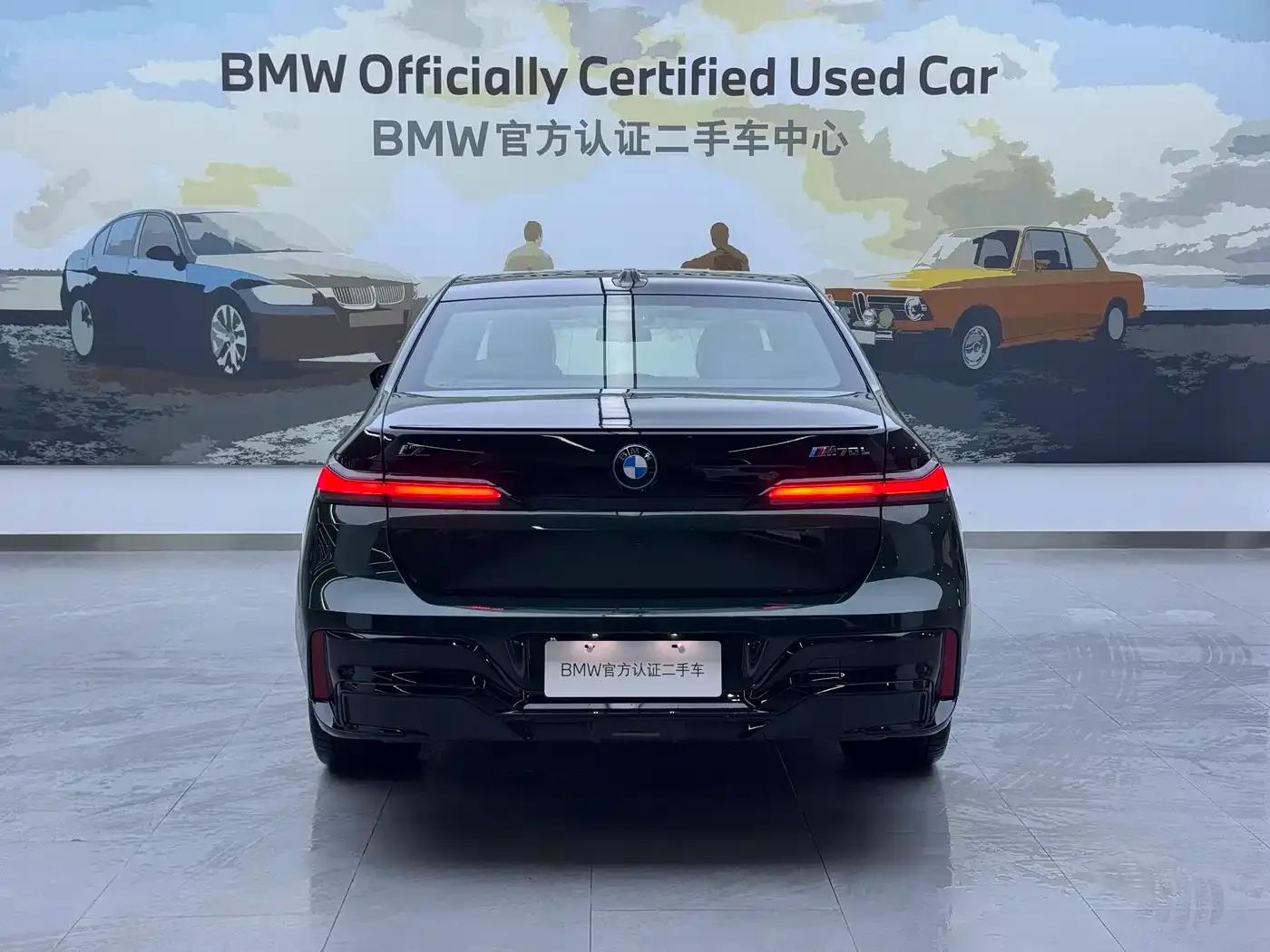 BMW i7 M70L 2023 Model — миниатюра 5