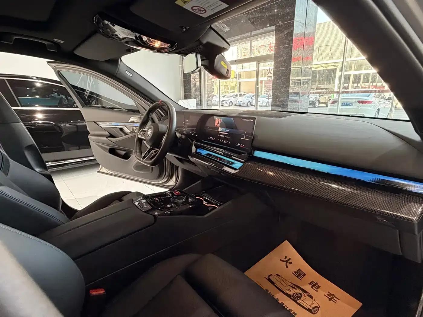 2024 BMW i5 M60 xDrive M60 — миниатюра 13