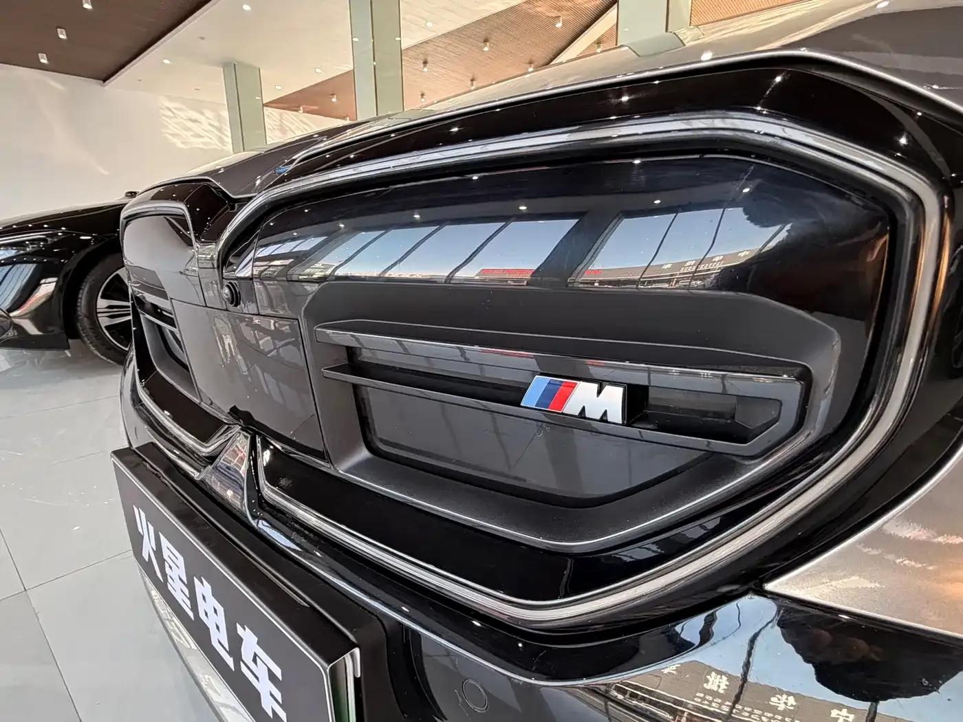 2024 BMW i5 M60 xDrive M60 — миниатюра 18