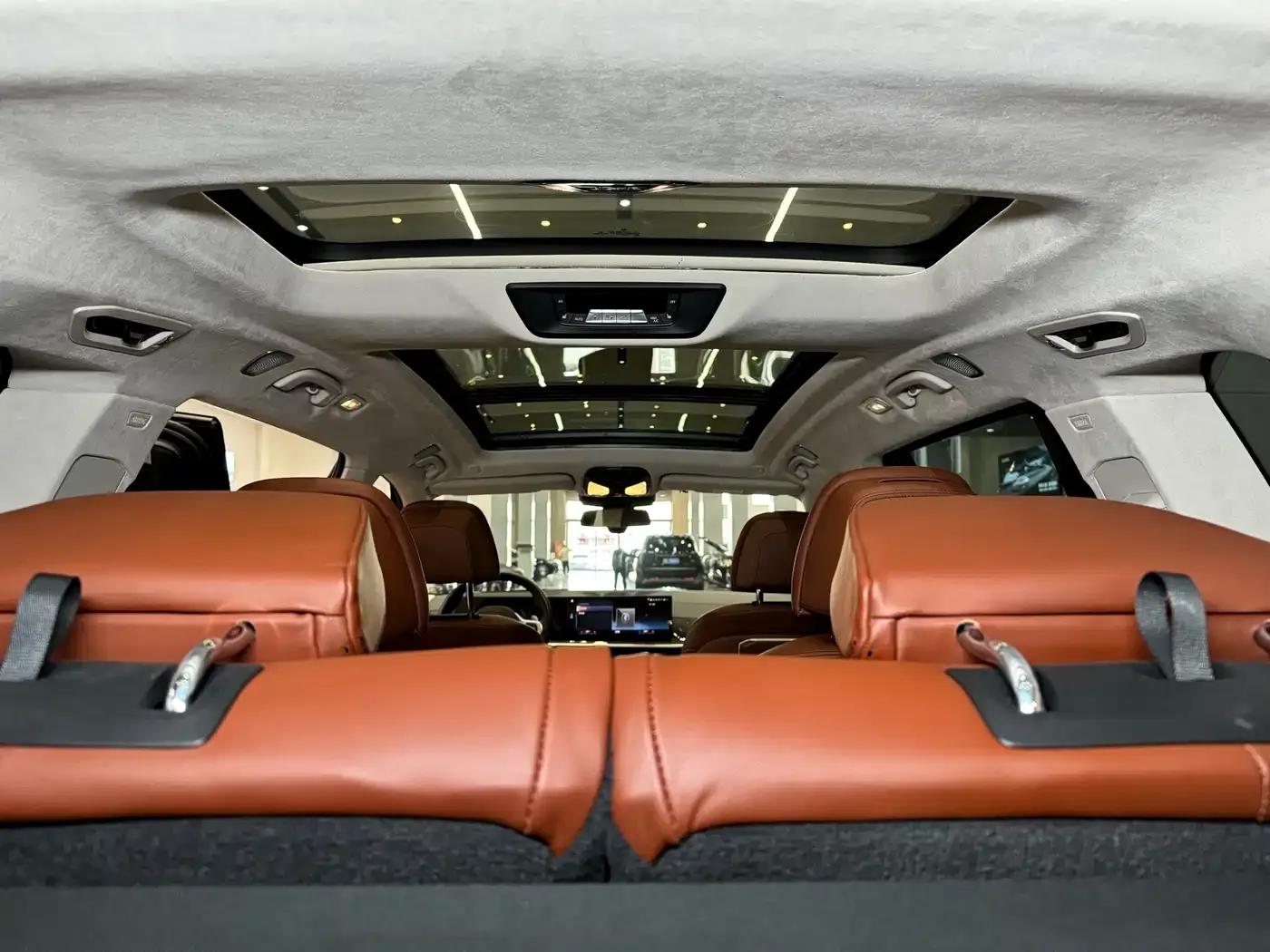 2023 BMW X7 M60i xDrive M60i — миниатюра 12