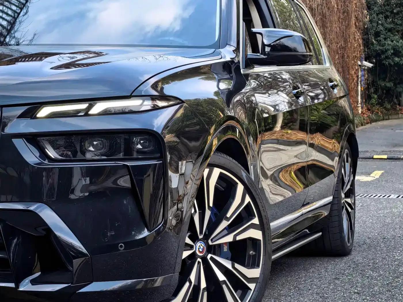 2023 BMW X7 M60i xDrive M60i — миниатюра 17