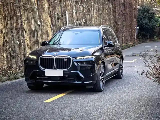 2023 BMW X7 M60i xDrive M60i