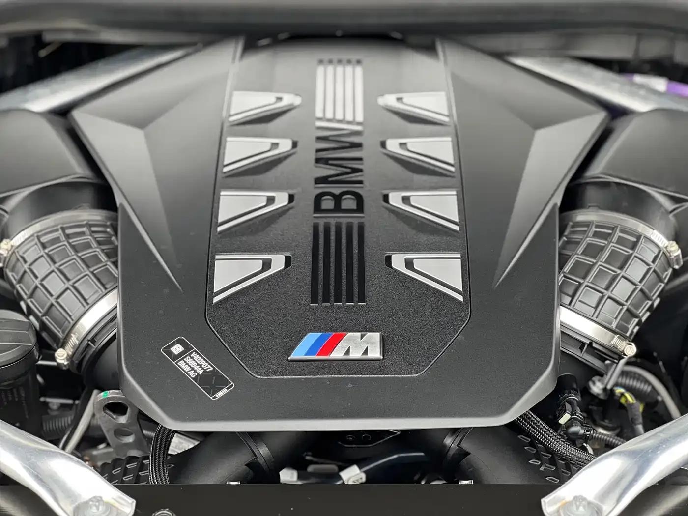 2023 BMW X7 M60i xDrive M60i — миниатюра 16