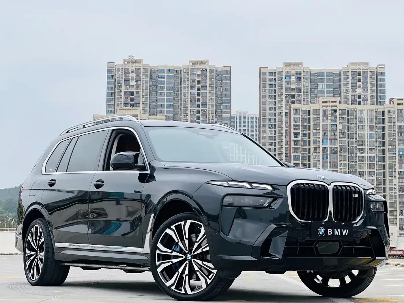 2023 BMW X7 M60i xDrive M60i — миниатюра 3