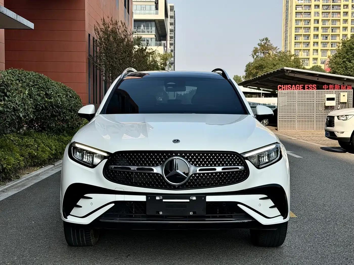 2023 Mercedes-Benz GLC Facelift: GLC 260 L 4MATIC Dynamic 5-Seater — миниатюра 2