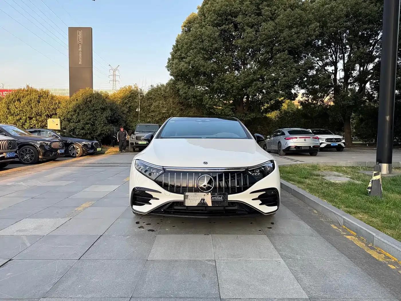 2022 Mercedes-Benz EQS AMG 53 4MATIC+ — миниатюра 4