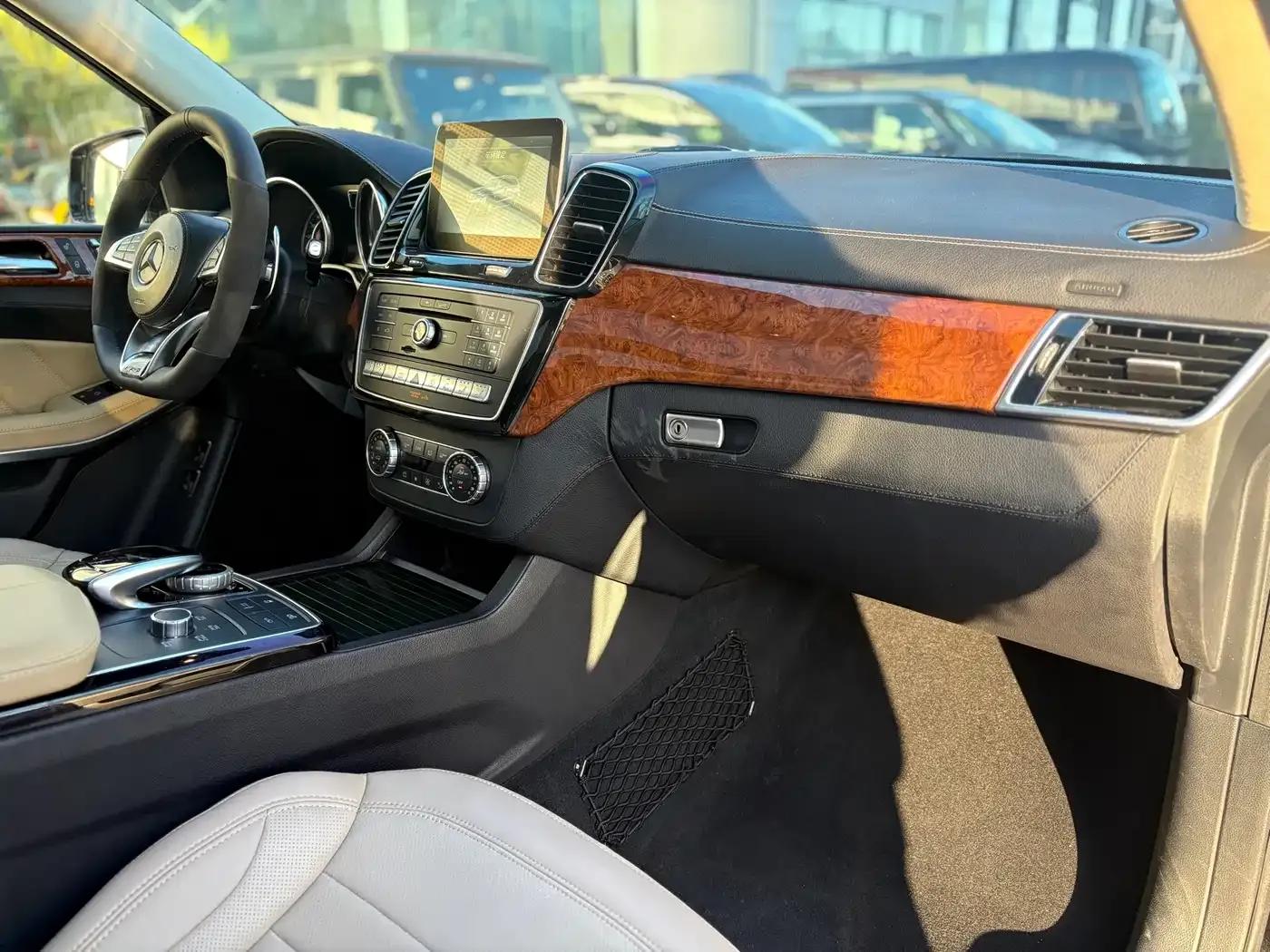2016 Mercedes-Benz GLS AMG 63 4MATIC — миниатюра 23