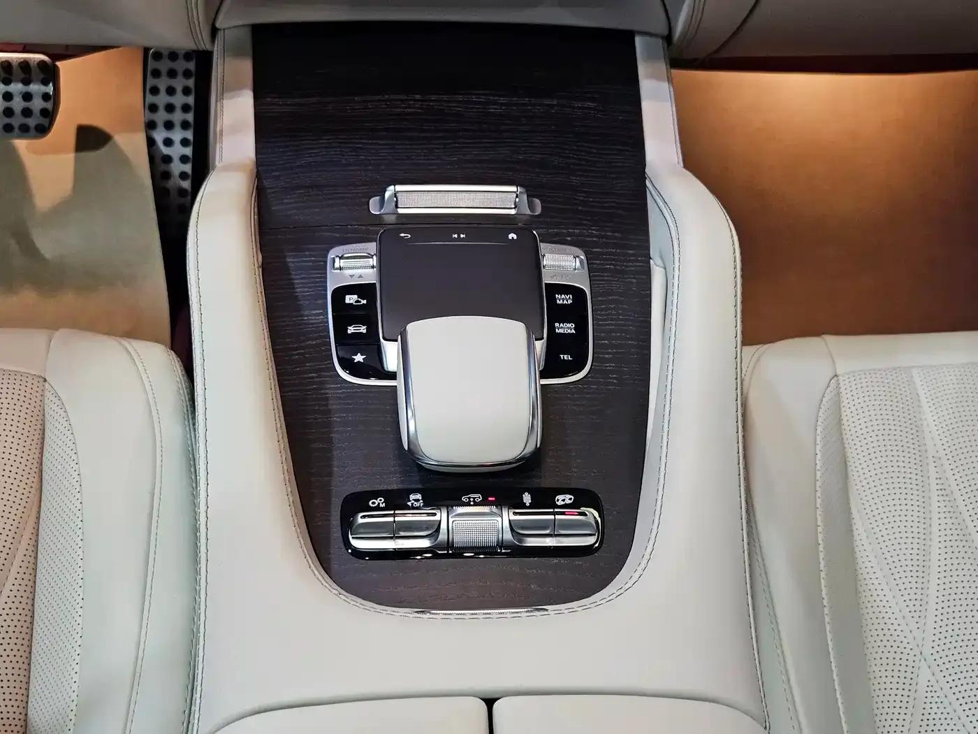 2024 Mercedes-Benz GLS AMG 63 4MATIC+ — миниатюра 18