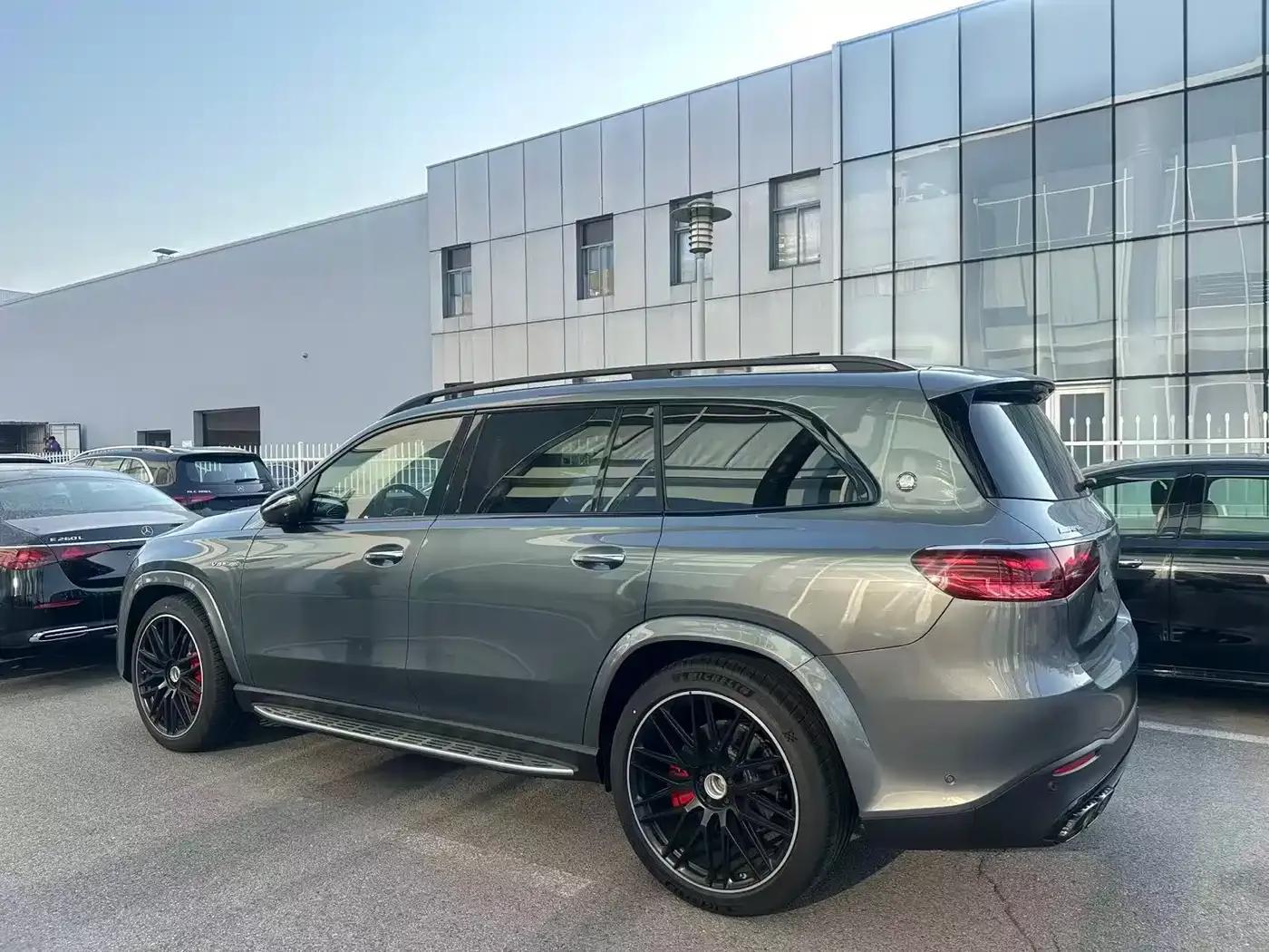 2024 Mercedes-Benz GLS AMG 63 4MATIC+ — миниатюра 2
