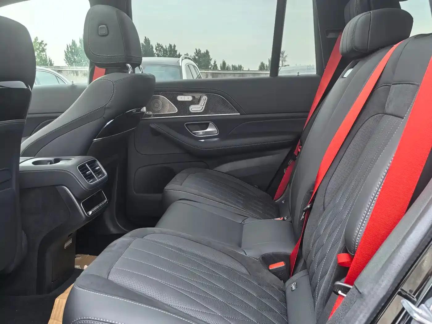 2024 Mercedes-Benz GLS AMG 63 4MATIC+ — миниатюра 11