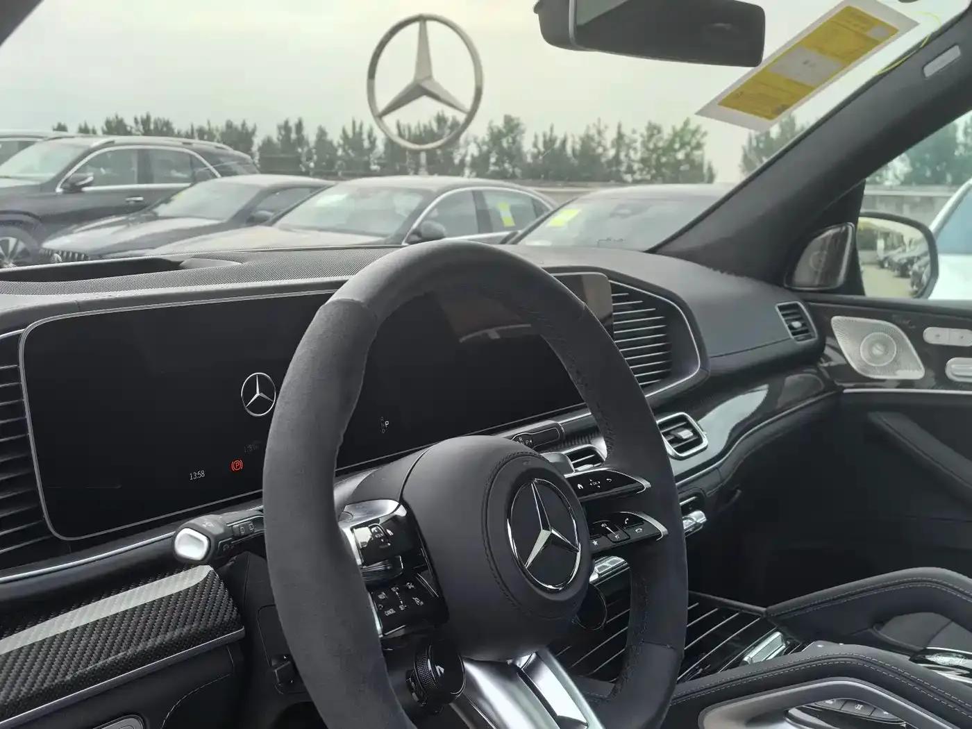 2024 Mercedes-Benz GLS AMG 63 4MATIC+ — миниатюра 7