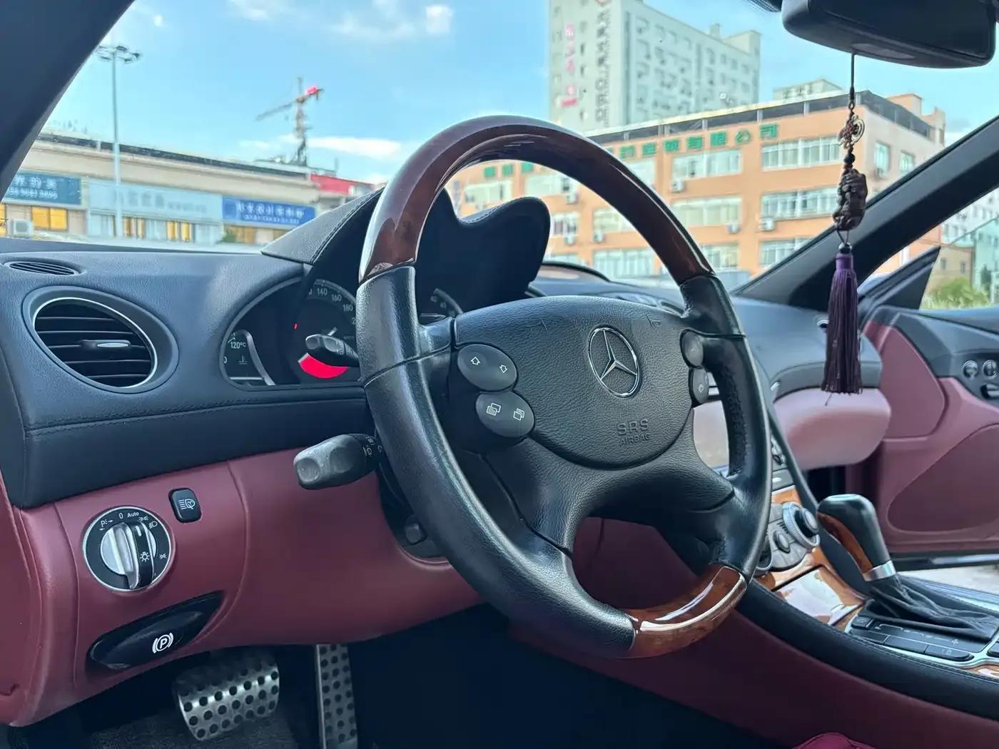 Mercedes-Benz SL-Class 2008 SL 350 — миниатюра 10