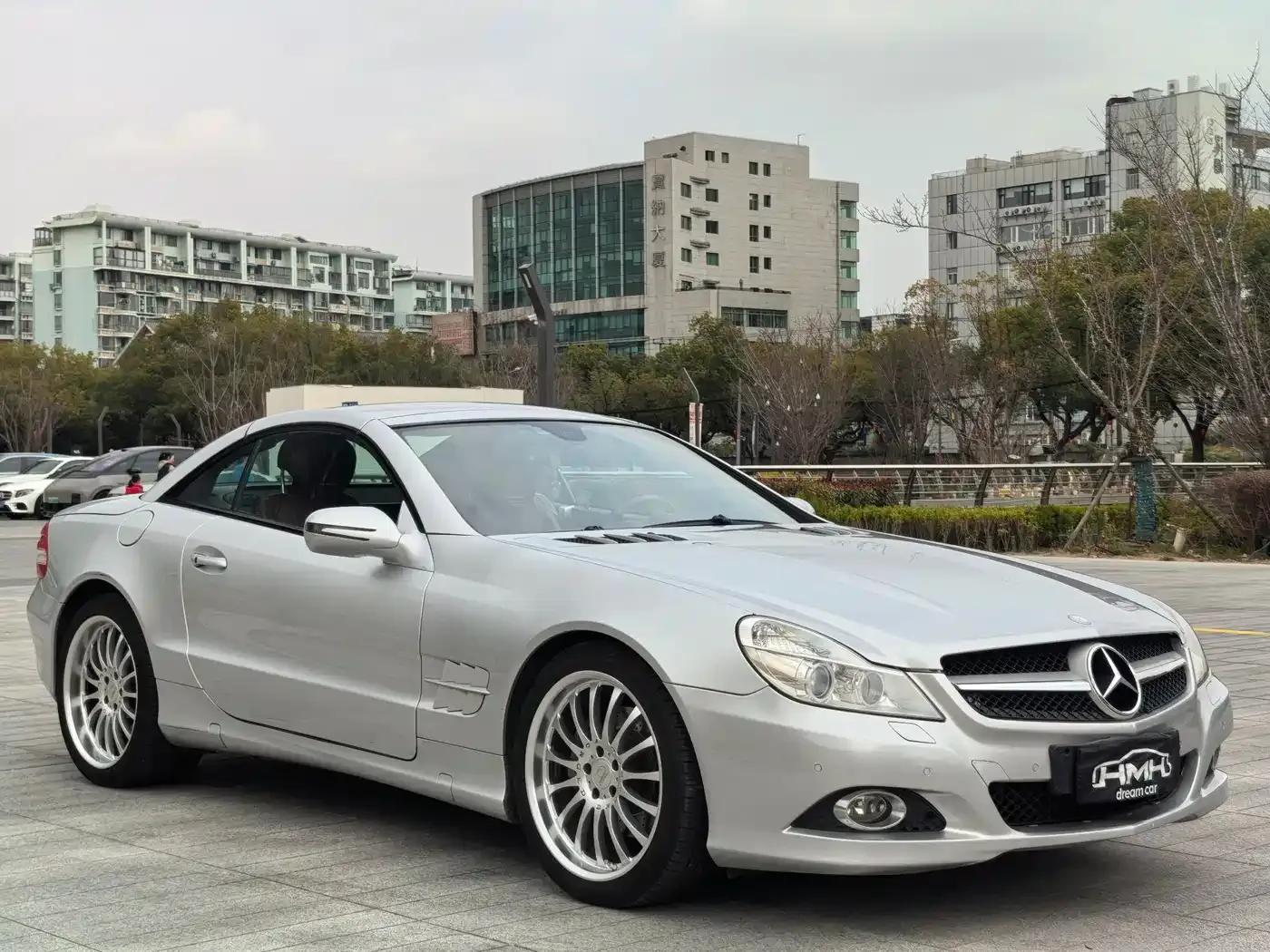 Mercedes-Benz SL-Class 2010 SL 300 — миниатюра 4