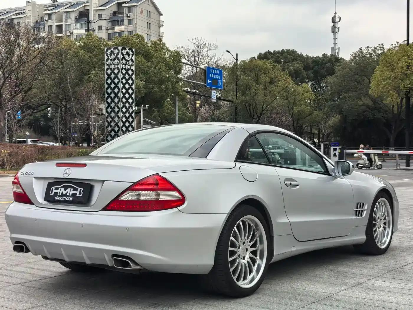 Mercedes-Benz SL-Class 2010 SL 300 — миниатюра 7