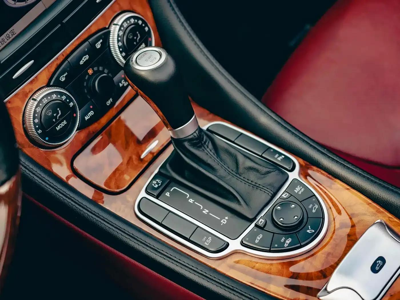 Mercedes-Benz SL-Class 2010 SL 500 — миниатюра 9