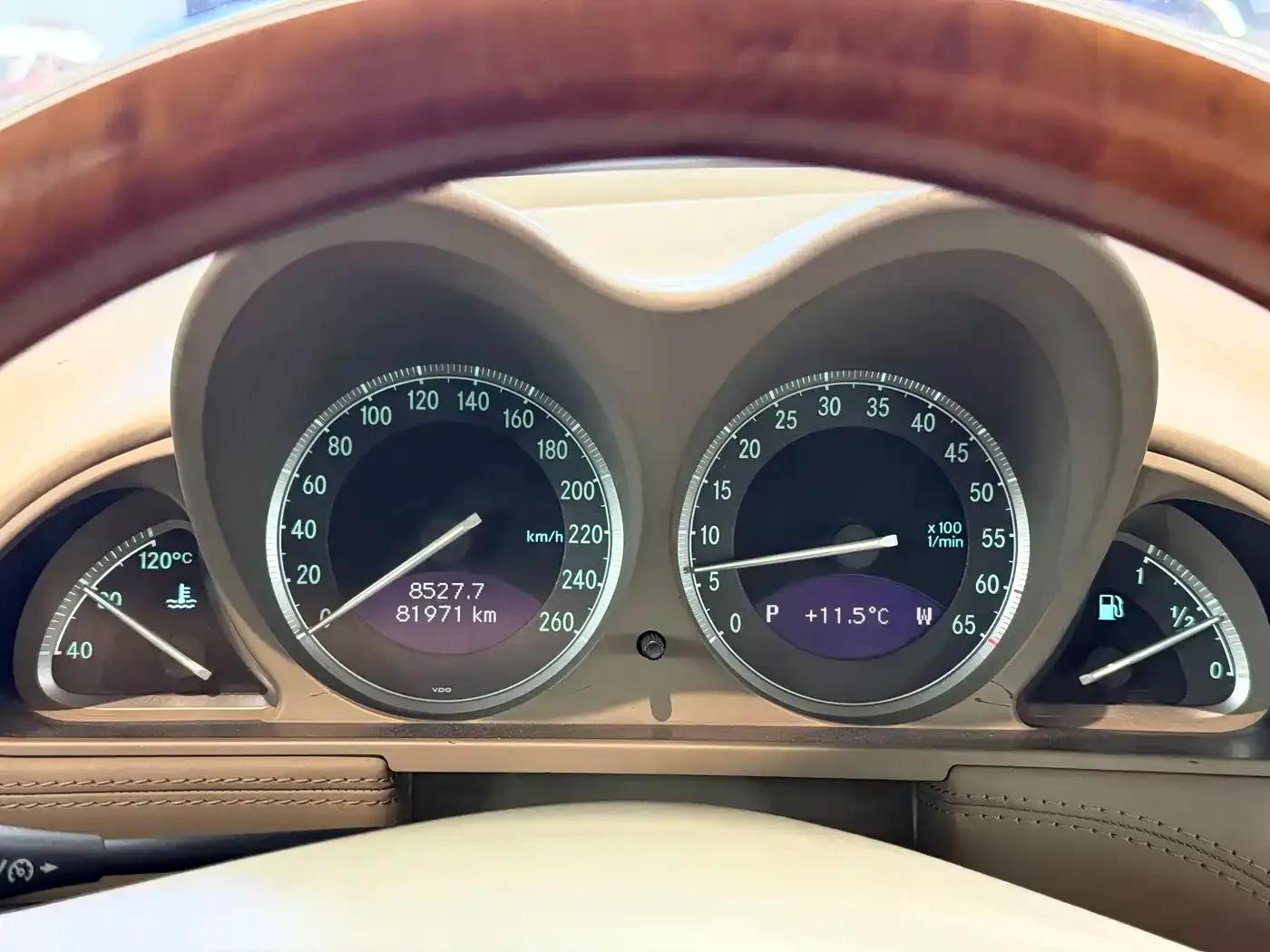 Mercedes-Benz SL-Class 2001 SL 500 — миниатюра 5