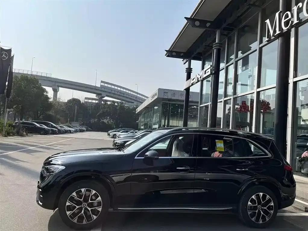 Mercedes-Benz GLC PHEV 2025 350 e L 4MATIC Classic Edition — миниатюра 5