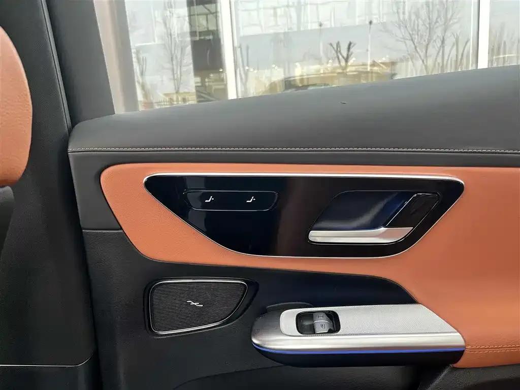 Mercedes-Benz GLC PHEV 2025 350 e L 4MATIC Classic Edition — миниатюра 22