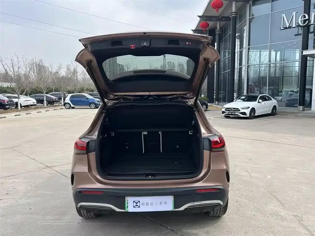 Mercedes-Benz EQA 2022 EQA 300 4MATIC First Edition — миниатюра 16