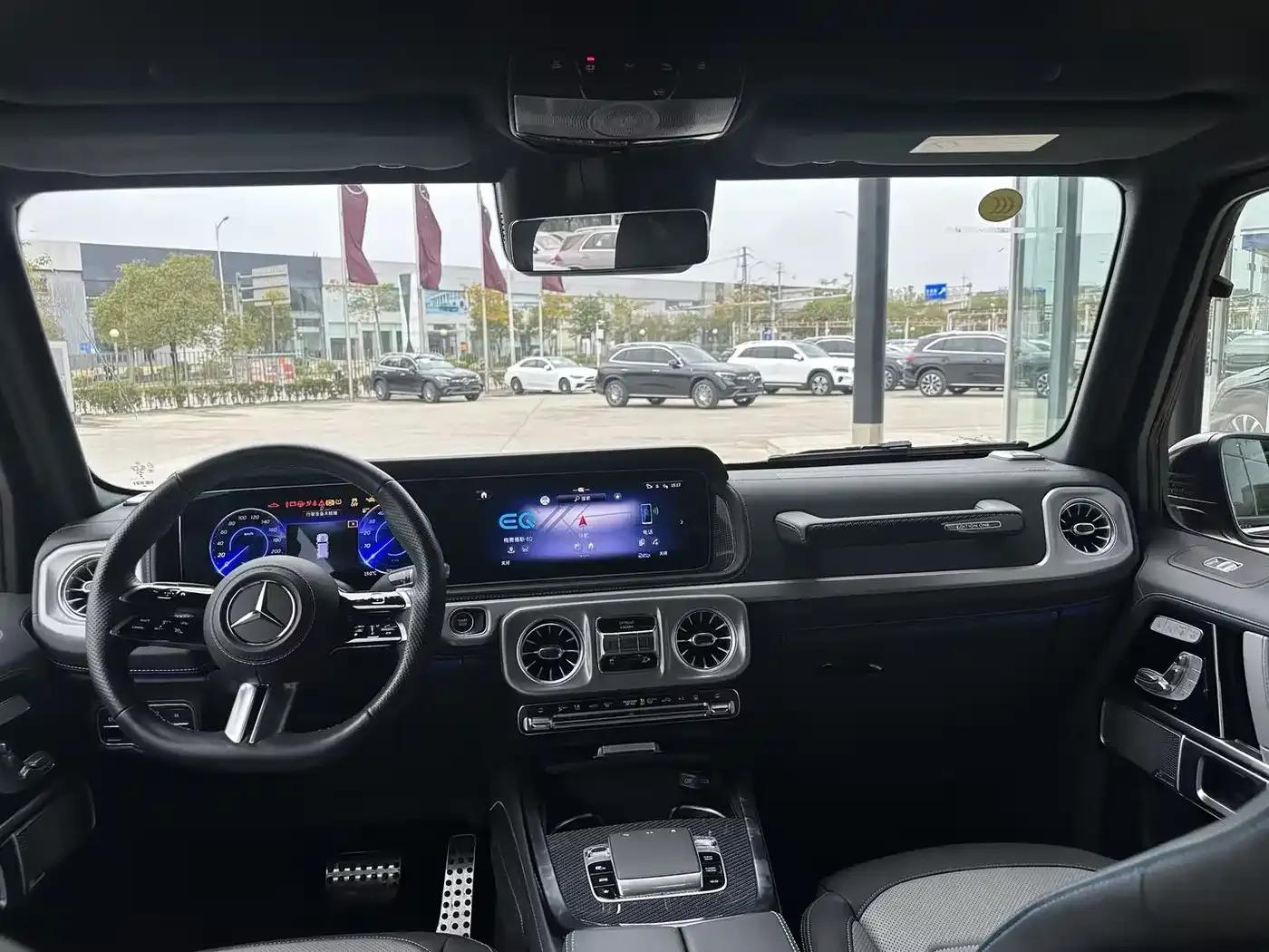 Mercedes-Benz G-Class PHEV 2025 G580 First Edition — миниатюра 11