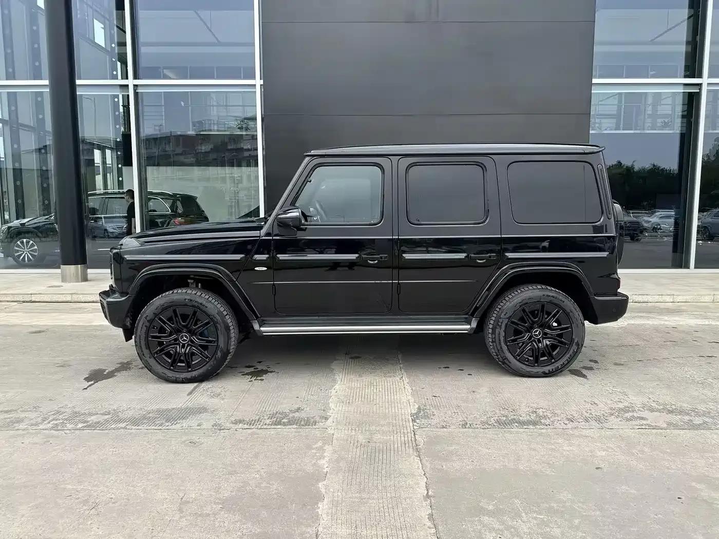 Mercedes-Benz G-Class PHEV 2025 G580 First Edition — миниатюра 4