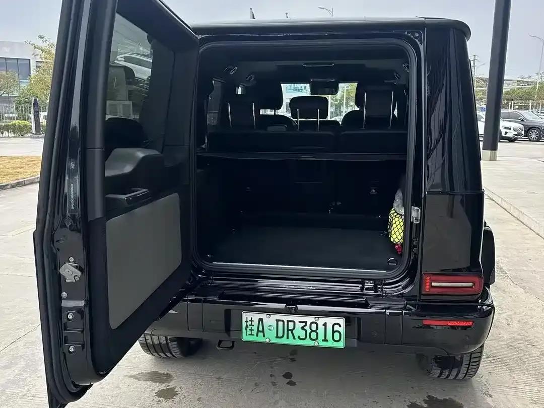 Mercedes-Benz G-Class PHEV 2025 G580 First Edition — миниатюра 8