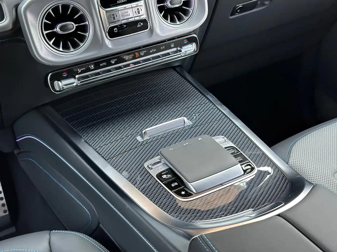Mercedes-Benz G-Class PHEV 2025 G580 First Edition — миниатюра 19