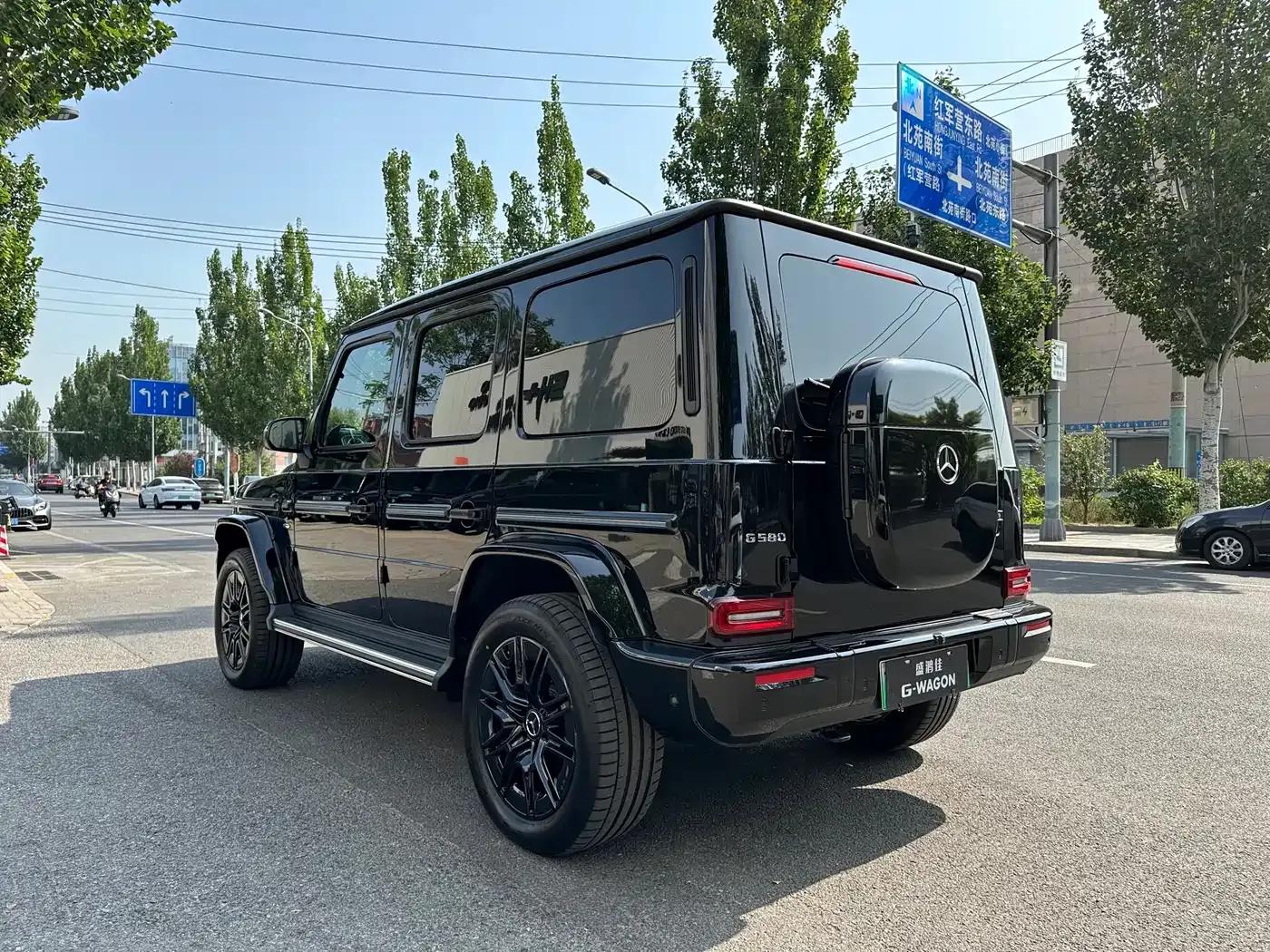 Mercedes-Benz G-Class PHEV 2025 G580 First Edition — миниатюра 7