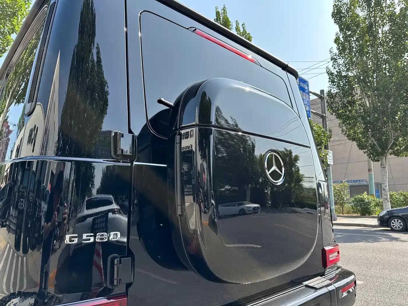 Mercedes-Benz G-Class PHEV 2025 G580 First Edition — миниатюра 9