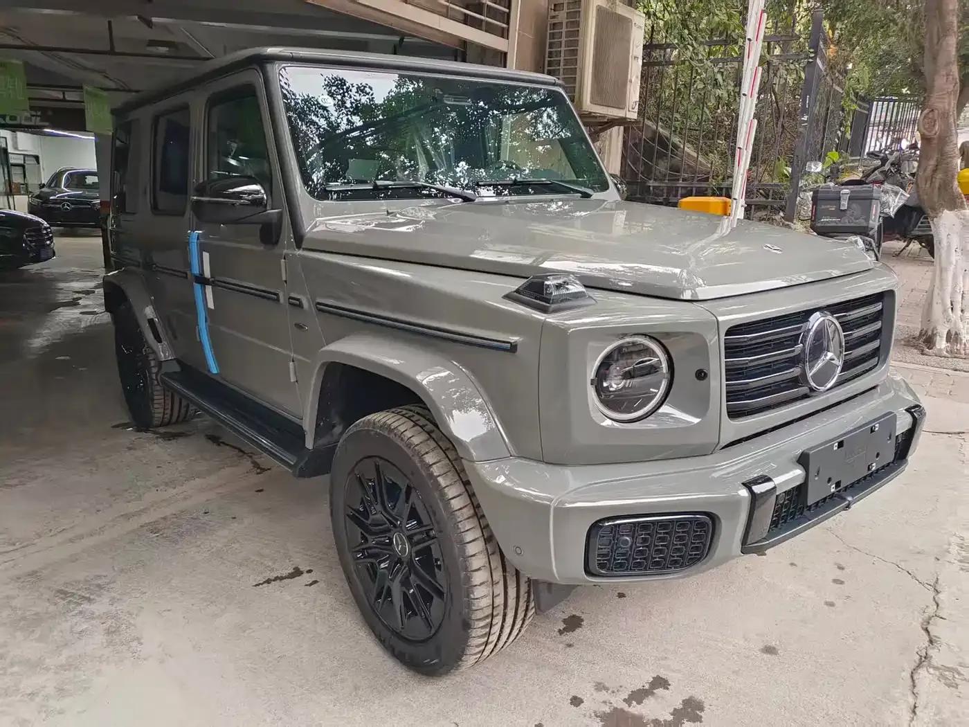 Mercedes-Benz G-Class PHEV 2025 G580 First Edition — миниатюра 2