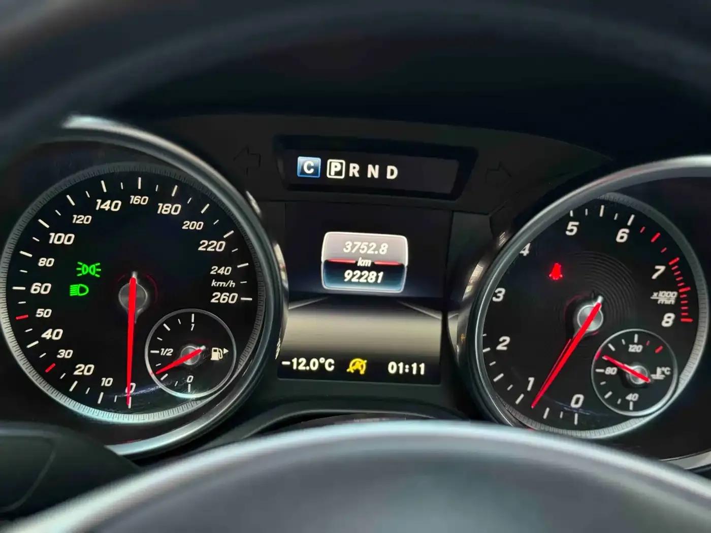 Mercedes-Benz SLC 2016 SLC 200 Fashion Edition — миниатюра 14
