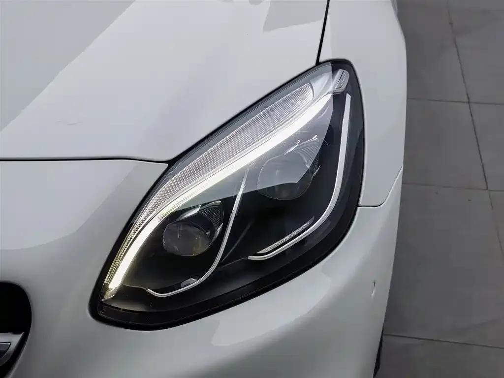 Mercedes-Benz SLC 2018 SLC 260 Dynamic — миниатюра 7