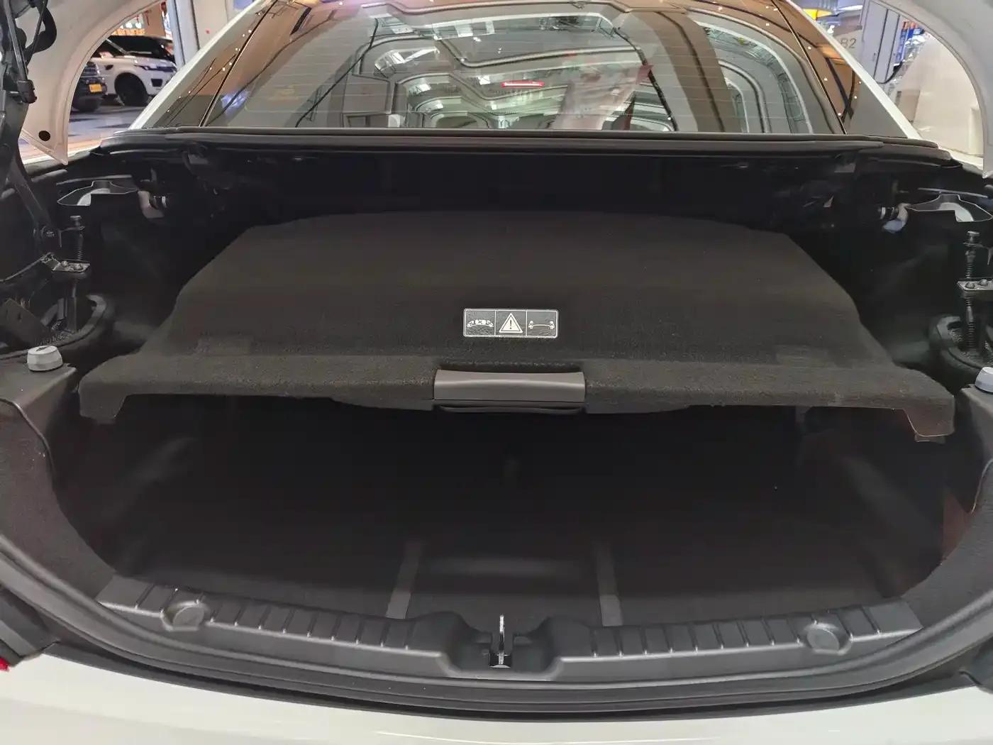 Mercedes-Benz SLC 2016 SLC 200 Dynamic — миниатюра 18
