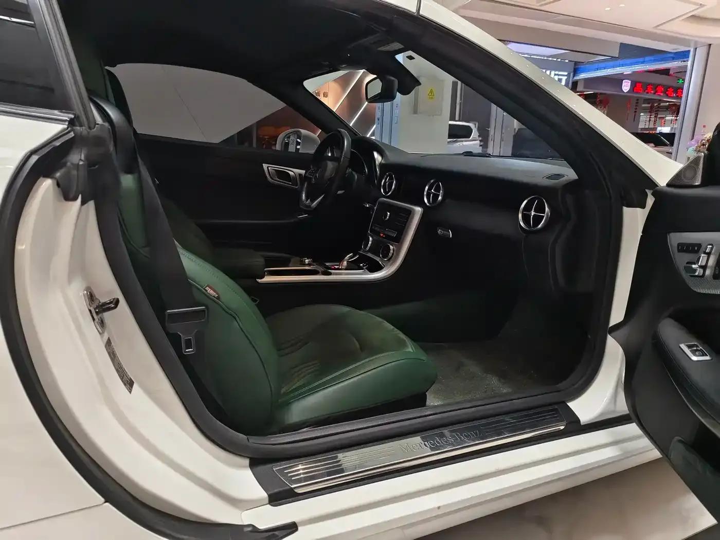 Mercedes-Benz SLC 2016 SLC 200 Dynamic — миниатюра 19
