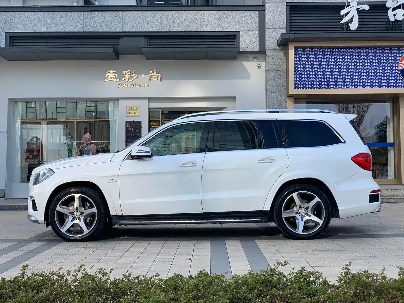 2014 Mercedes-Benz GL-Class AMG 63 — миниатюра 4