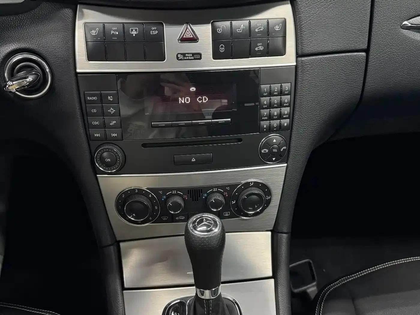 Mercedes-Benz CLK-Class 2006 CLK 280 Coupe — миниатюра 13