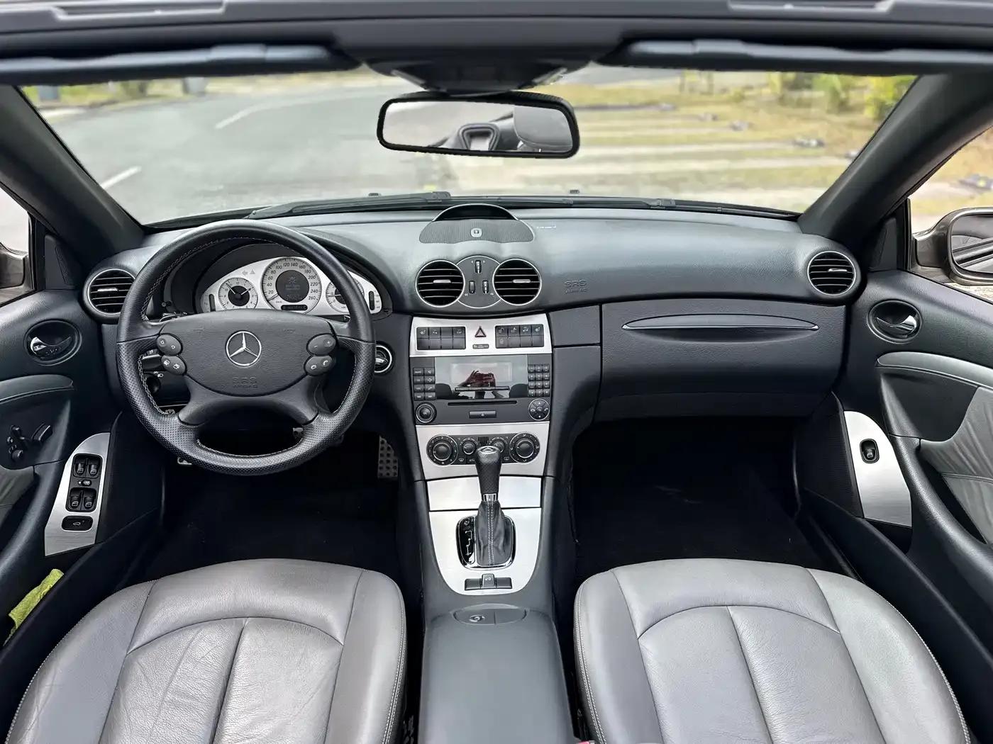 Mercedes-Benz CLK-Class 2006 CLK 280 Convertible — миниатюра 16