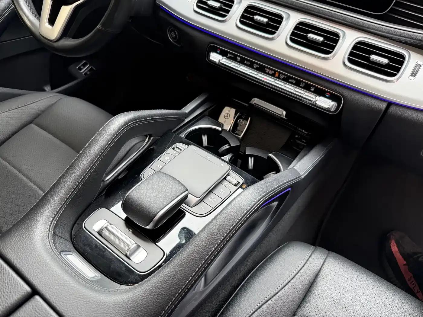 Mercedes-Benz GLE Coupe 2021 GLE 350 e 4MATIC Coupe SUV — миниатюра 18