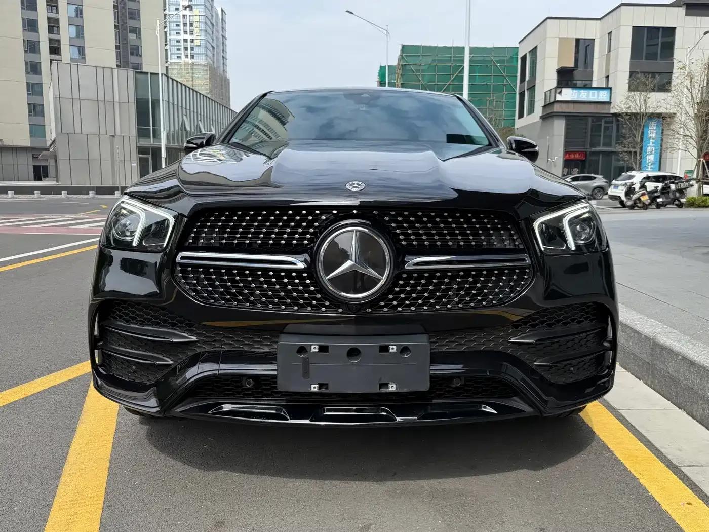 Mercedes-Benz GLE Coupe 2021 GLE 350 e 4MATIC Coupe SUV — миниатюра 3